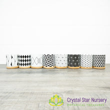 Assorted Design Round Pot with Bamboo Tray